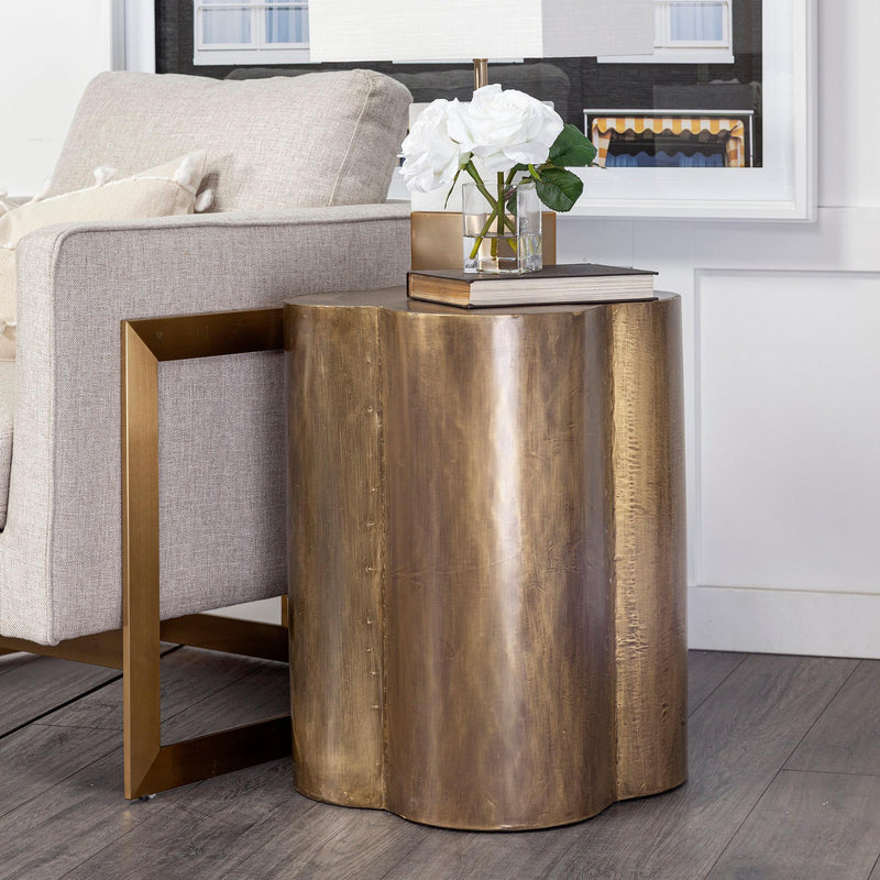 Mercana Quatrefoil Accent Table 67094 IMAGE 4