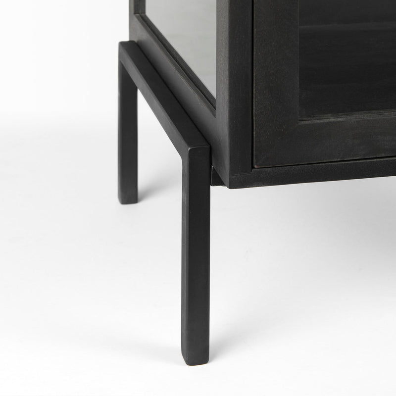 Mercana Arelius End Table 69207 IMAGE 9